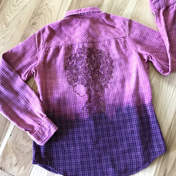 Bleached Flannel Shirt, Size XS: Upcycled Painted Fancy Lady Portrait - Picture 4 of 12